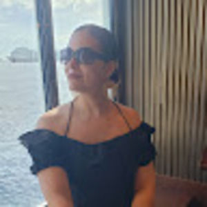 Meet your Posher, Jenifer